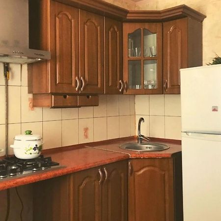 Семейные Апартаменты В Новом Районе У Софиевского Парка Uman Luaran gambar