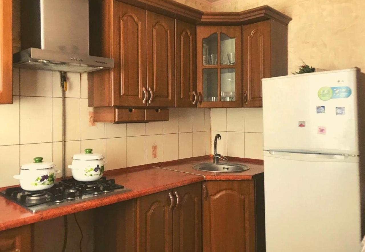 Семейные Апартаменты В Новом Районе У Софиевского Парка Uman Luaran gambar