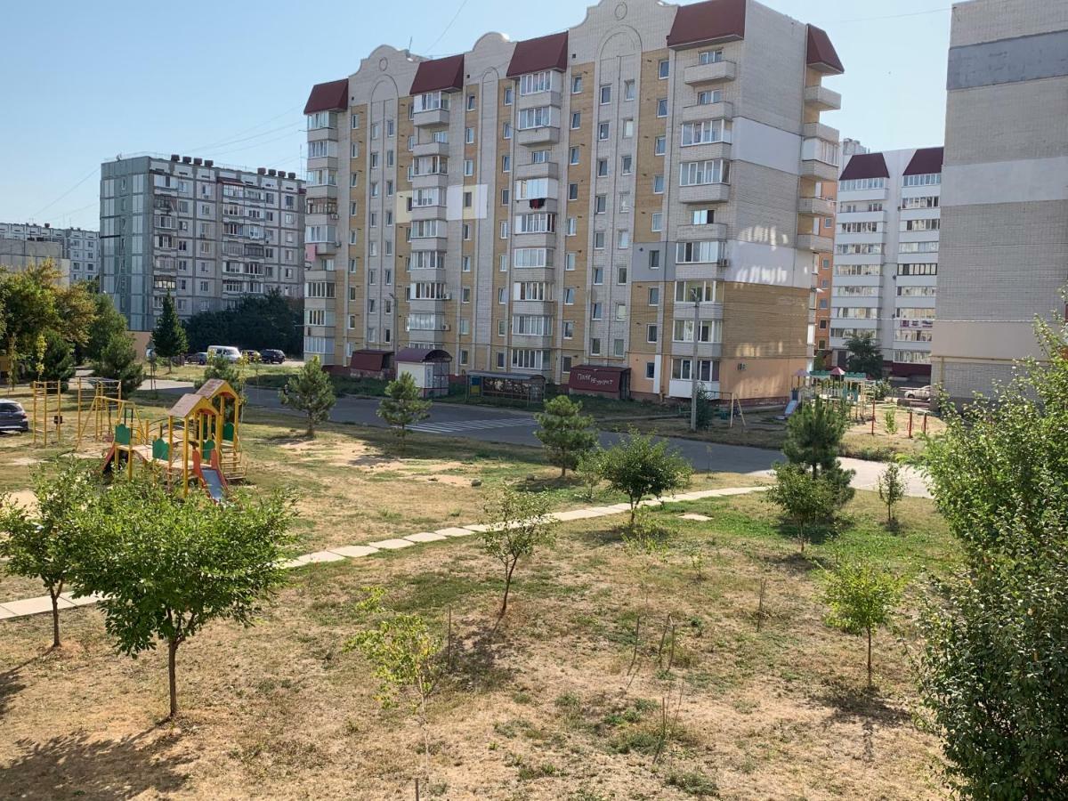Семейные Апартаменты В Новом Районе У Софиевского Парка Uman Luaran gambar