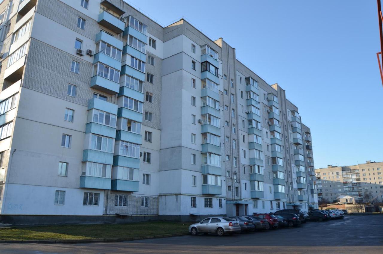 Семейные Апартаменты В Новом Районе У Софиевского Парка Uman Luaran gambar